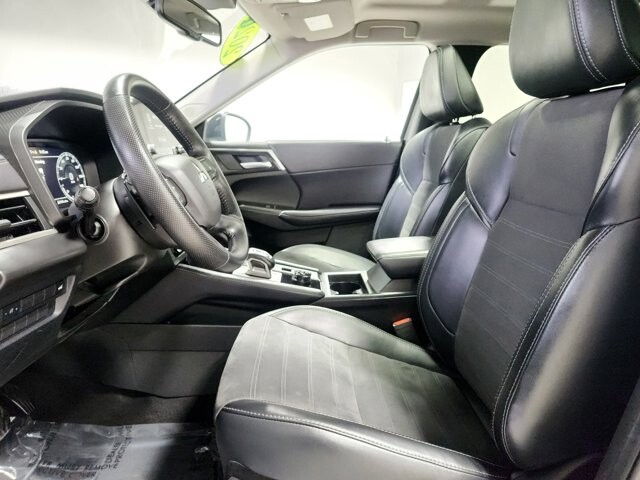 2024 Mitsubishi Outlander in Cinnaminson, NJ 08077 - 18114361 11