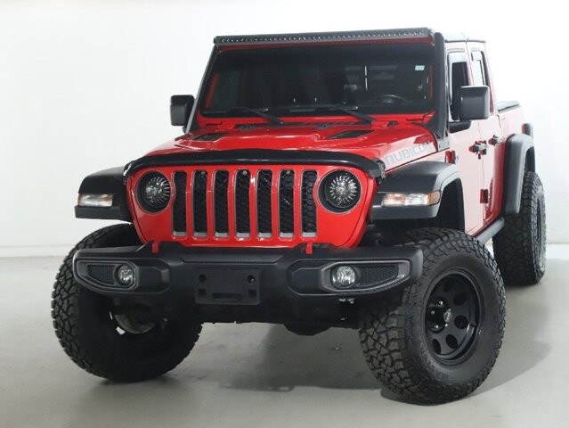 2020 Jeep Gladiator in Bedford, OH 44146 - 18114365 3