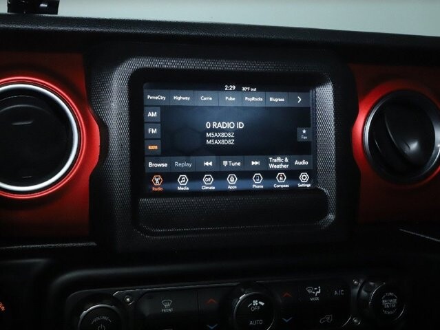 2020 Jeep Gladiator in Bedford, OH 44146 - 18114365 26