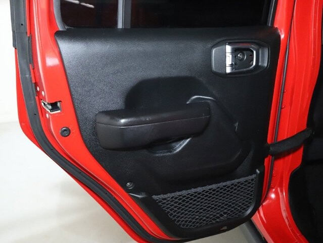 2020 Jeep Gladiator in Bedford, OH 44146 - 18114365 15