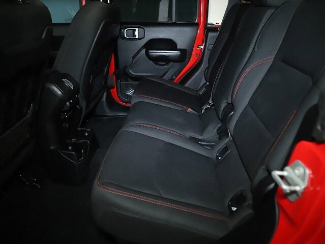 2020 Jeep Gladiator in Bedford, OH 44146 - 18114365 16