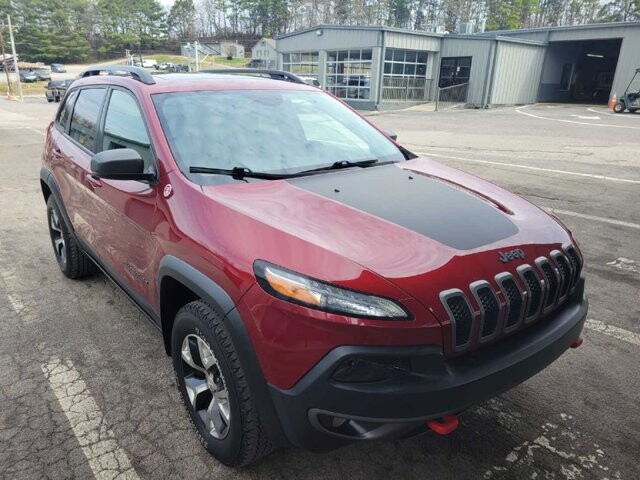 2017 Jeep Cherokee in Knoxville, TN 37912 - 18114373 5