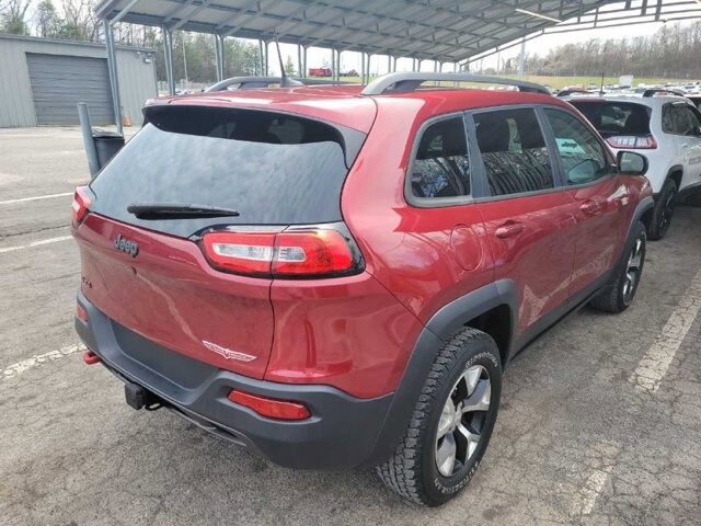 2017 Jeep Cherokee in Knoxville, TN 37912 - 18114373 4