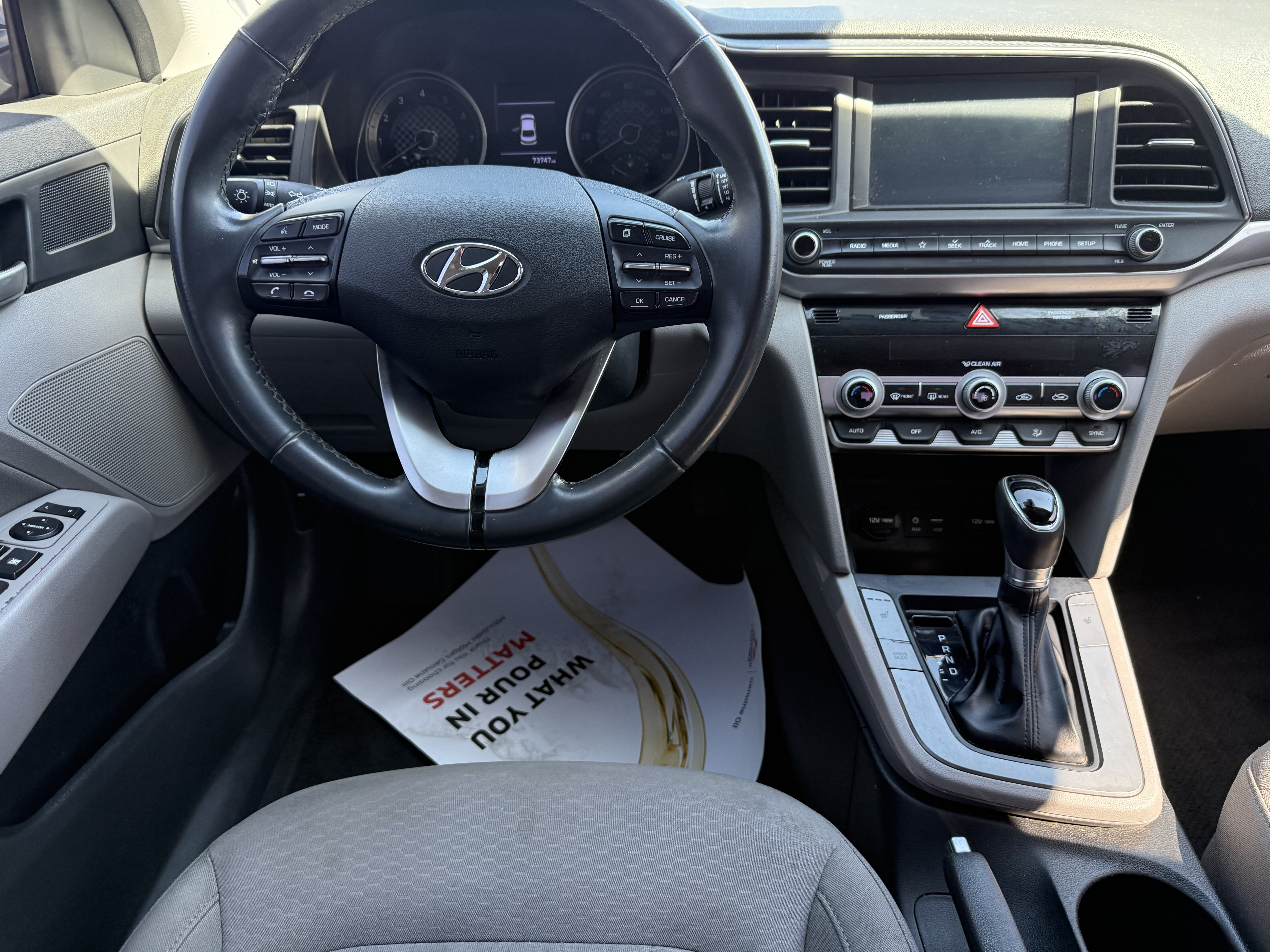 2019 Hyundai Elantra in Phoenix, AZ 85022 - 18114383 7
