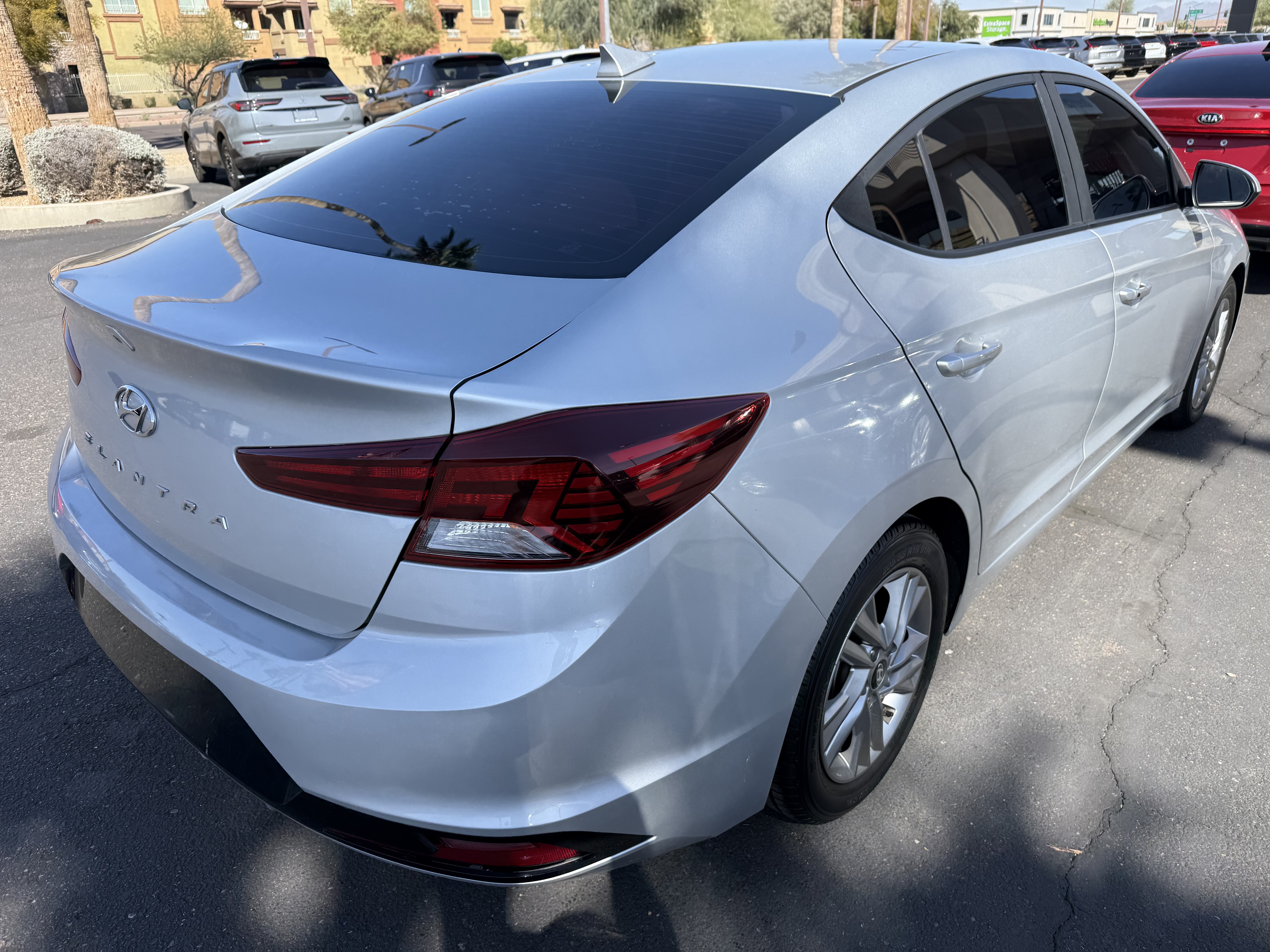 2019 Hyundai Elantra in Phoenix, AZ 85022 - 18114383 4
