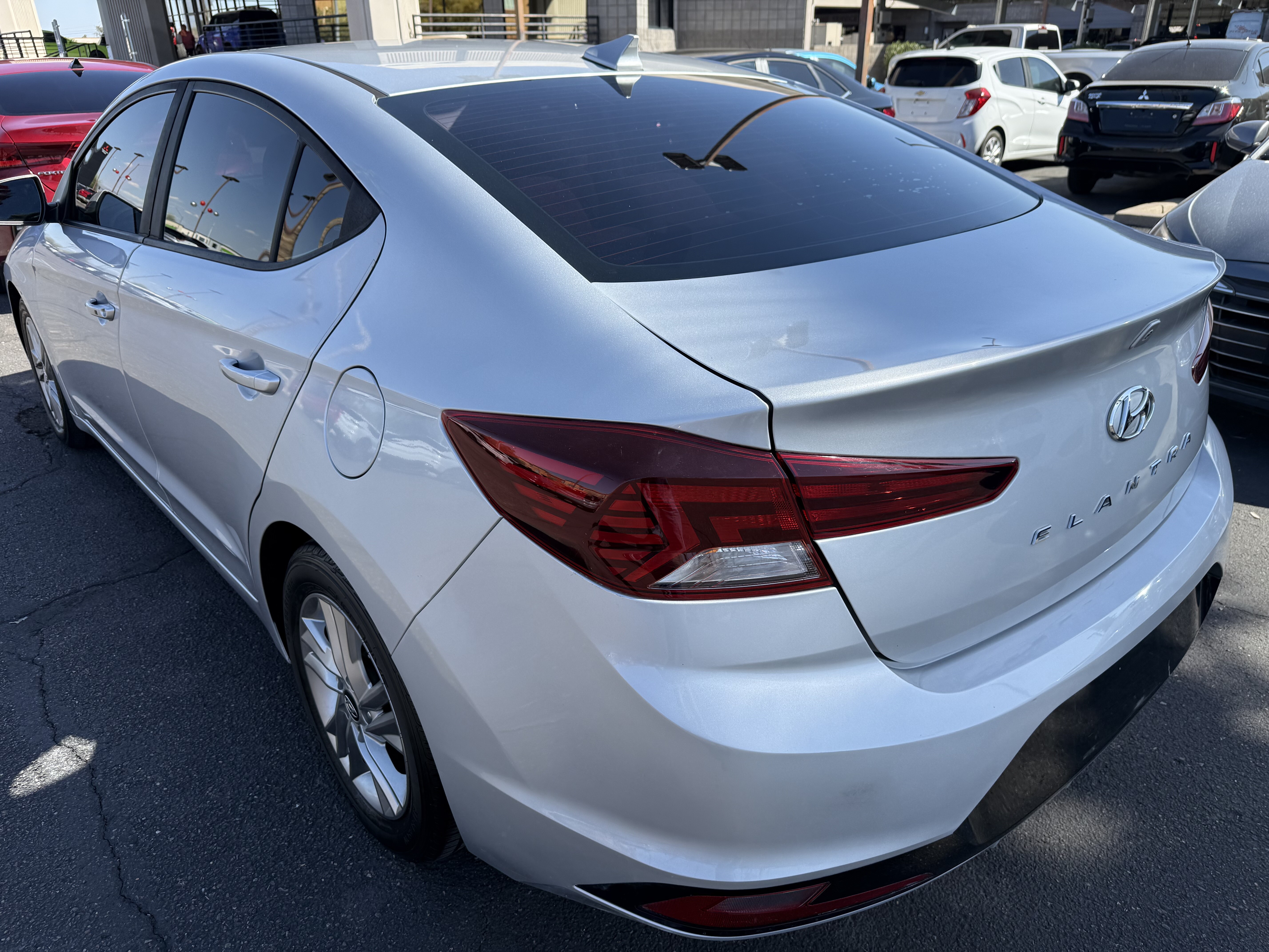 2019 Hyundai Elantra in Phoenix, AZ 85022 - 18114383 6