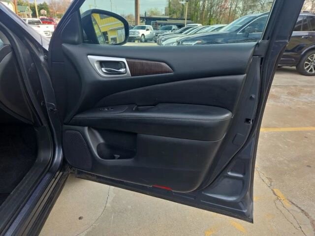 2014 Nissan Pathfinder in Greenville, SC 29607 - 18114393 15