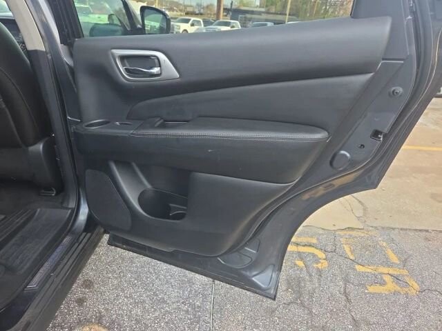 2014 Nissan Pathfinder in Greenville, SC 29607 - 18114393 20