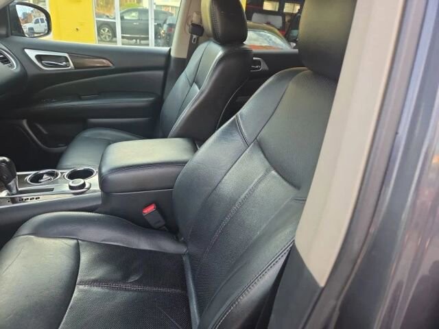 2014 Nissan Pathfinder in Greenville, SC 29607 - 18114393 32