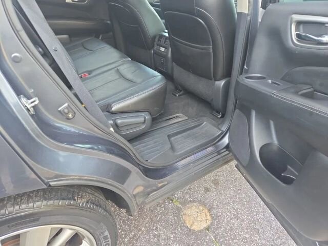2014 Nissan Pathfinder in Greenville, SC 29607 - 18114393 21