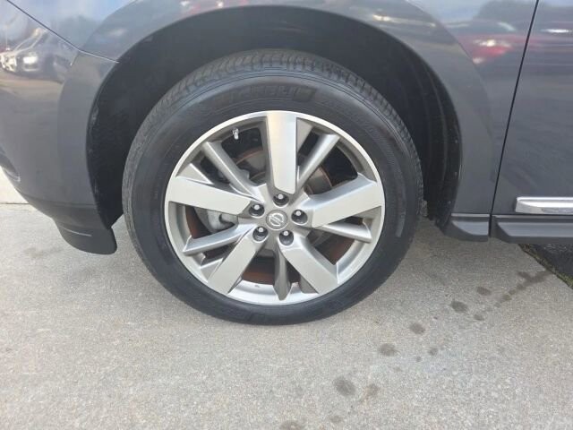 2014 Nissan Pathfinder in Greenville, SC 29607 - 18114393 13