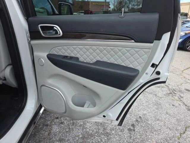 2020 Jeep Grand Cherokee in Greenville, SC 29607 - 18114396 21