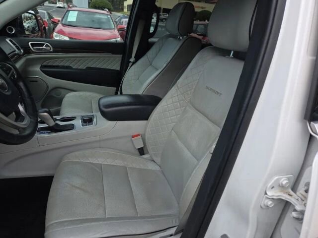 2020 Jeep Grand Cherokee in Greenville, SC 29607 - 18114396 34
