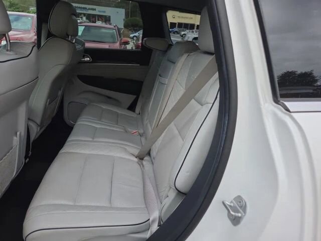 2020 Jeep Grand Cherokee in Greenville, SC 29607 - 18114396 30