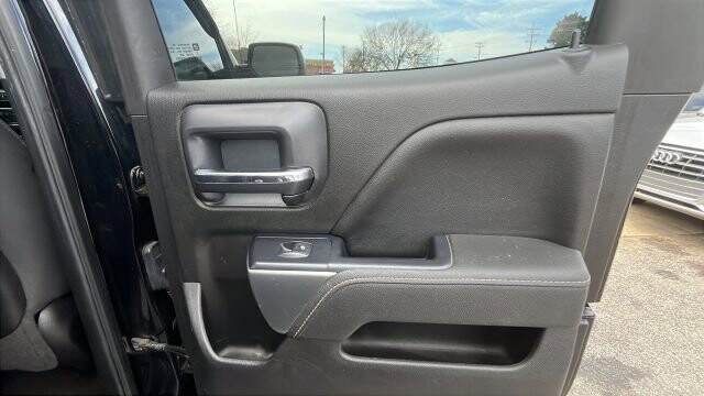 2015 Chevrolet Silverado 1500 in Greenville, SC 29607 - 18114397 24