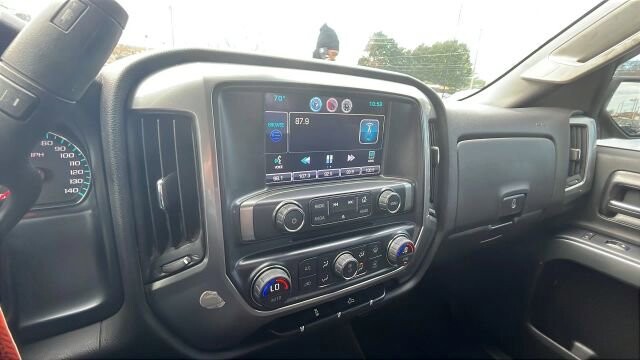 2015 Chevrolet Silverado 1500 in Greenville, SC 29607 - 18114397 36