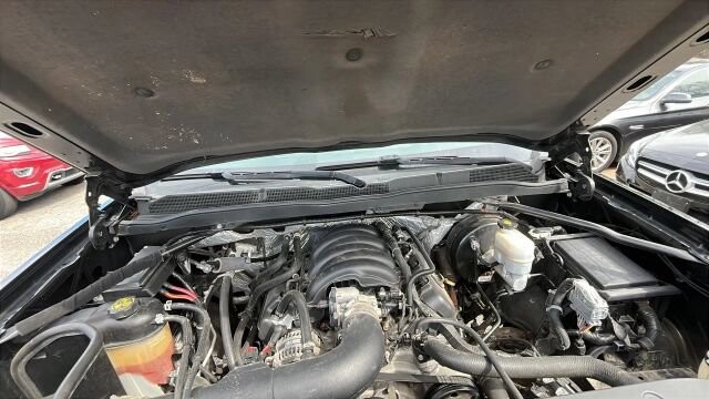 2015 Chevrolet Silverado 1500 in Greenville, SC 29607 - 18114397 11