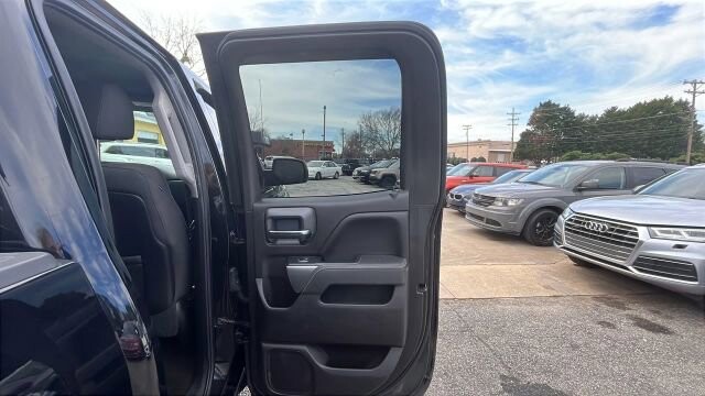 2015 Chevrolet Silverado 1500 in Greenville, SC 29607 - 18114397 23