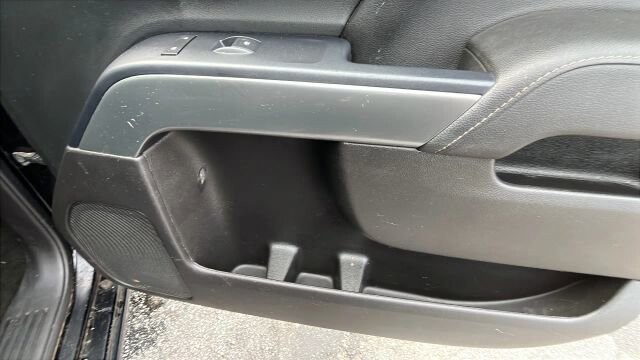 2015 Chevrolet Silverado 1500 in Greenville, SC 29607 - 18114397 19