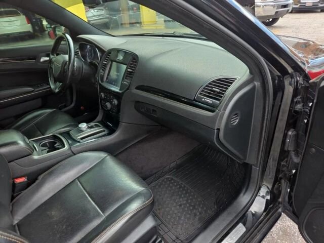 2018 Chrysler 300 in Greenville, SC 29607 - 18114398 18