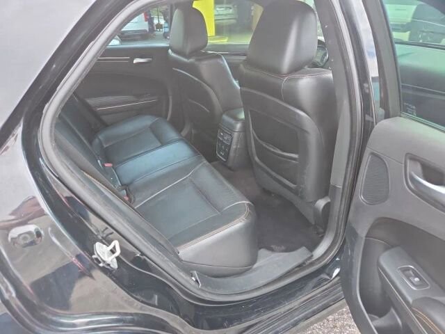 2018 Chrysler 300 in Greenville, SC 29607 - 18114398 23