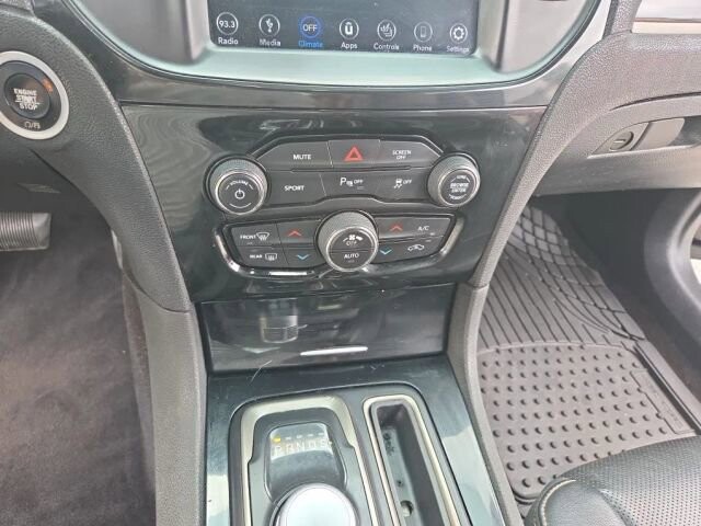 2018 Chrysler 300 in Greenville, SC 29607 - 18114398 36