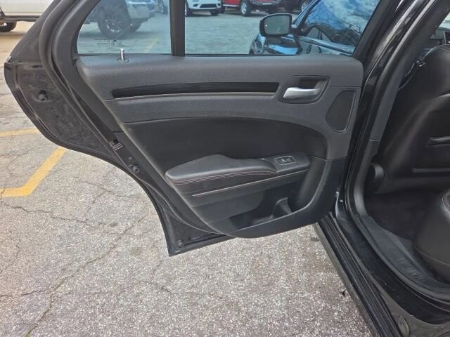 2018 Chrysler 300 in Greenville, SC 29607 - 18114398 24