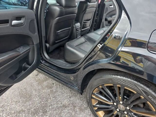 2018 Chrysler 300 in Greenville, SC 29607 - 18114398 25