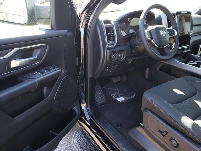 2026 RAM 1500 in Bedford, OH 44146 - 18114406 6