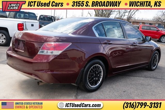 2008 Honda Accord in Wichita, KS 67216 - 18114410 5
