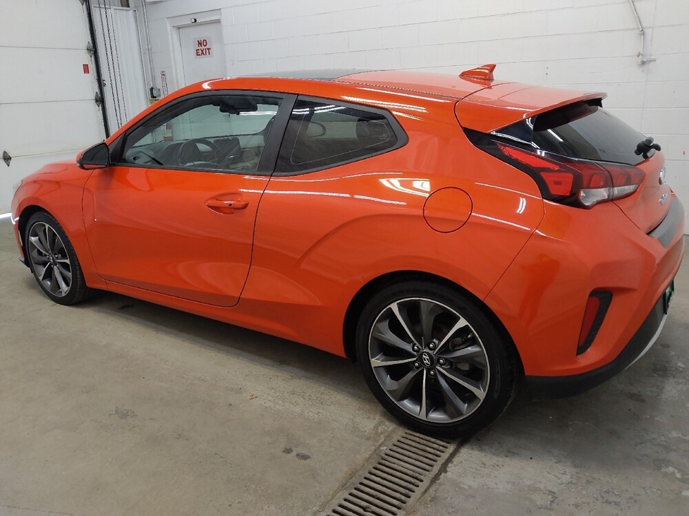 2020 Hyundai Veloster in Fairfield, OH 45014 - 18114430 3