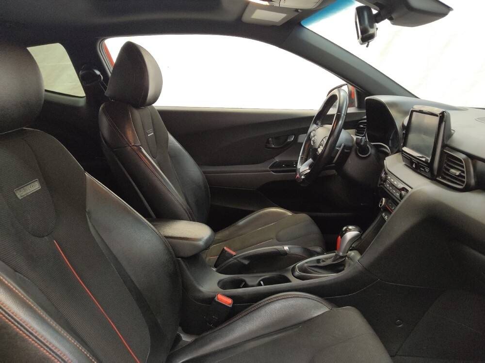 2020 Hyundai Veloster in Fairfield, OH 45014 - 18114430 21