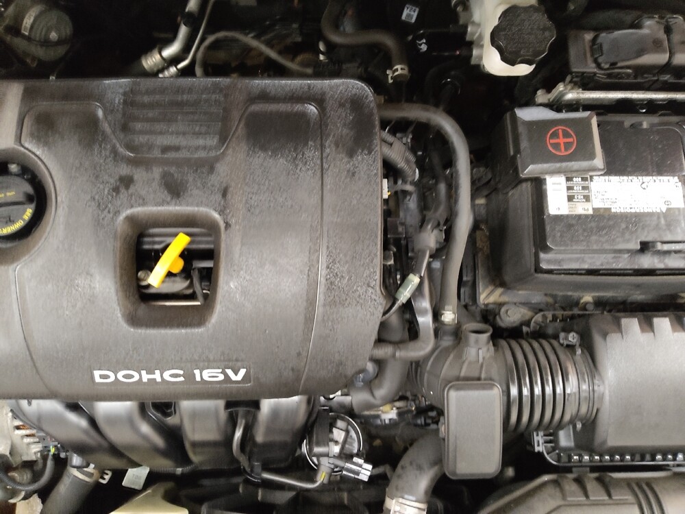 2020 Hyundai Veloster in Fairfield, OH 45014 - 18114430 30