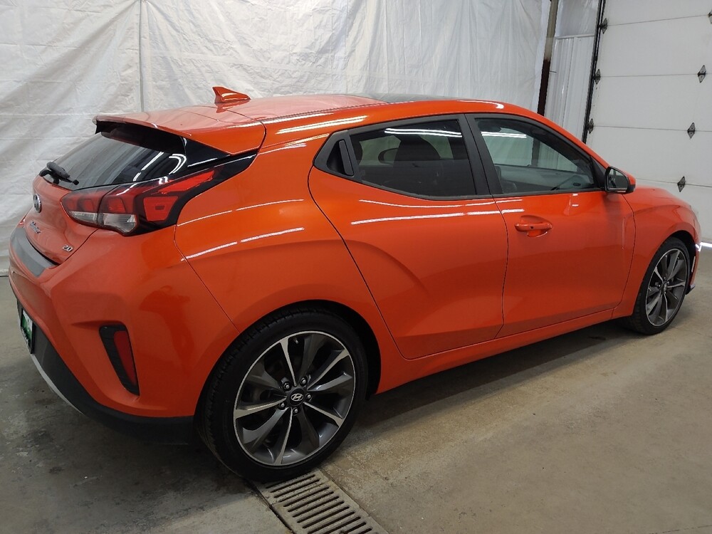 2020 Hyundai Veloster in Fairfield, OH 45014 - 18114430 10
