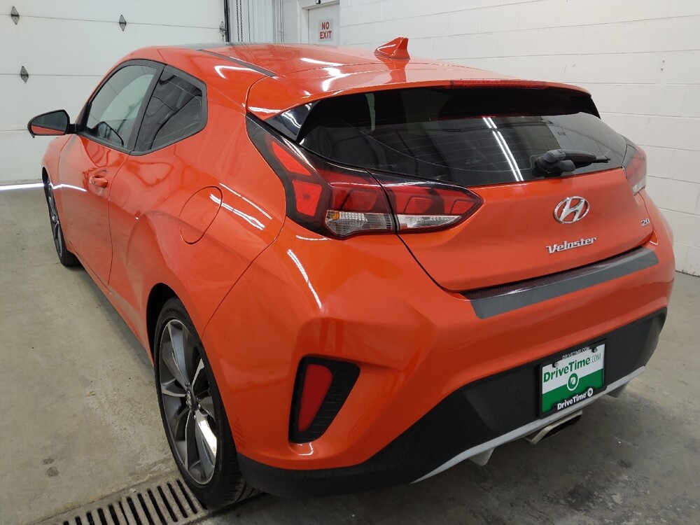 2020 Hyundai Veloster in Fairfield, OH 45014 - 18114430 5