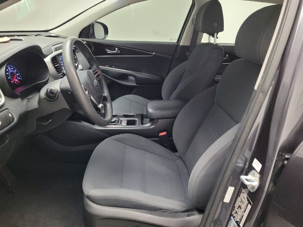 2019 Kia Sorento in Riverside, CA 92504 - 18114431 17