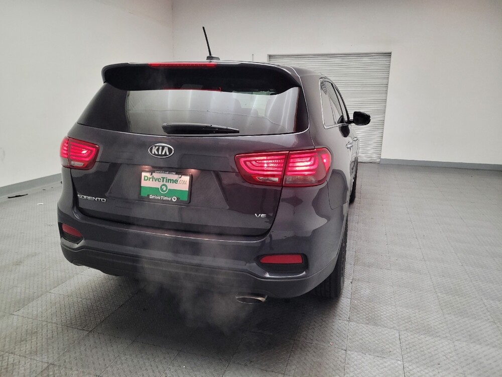 2019 Kia Sorento in Riverside, CA 92504 - 18114431 7