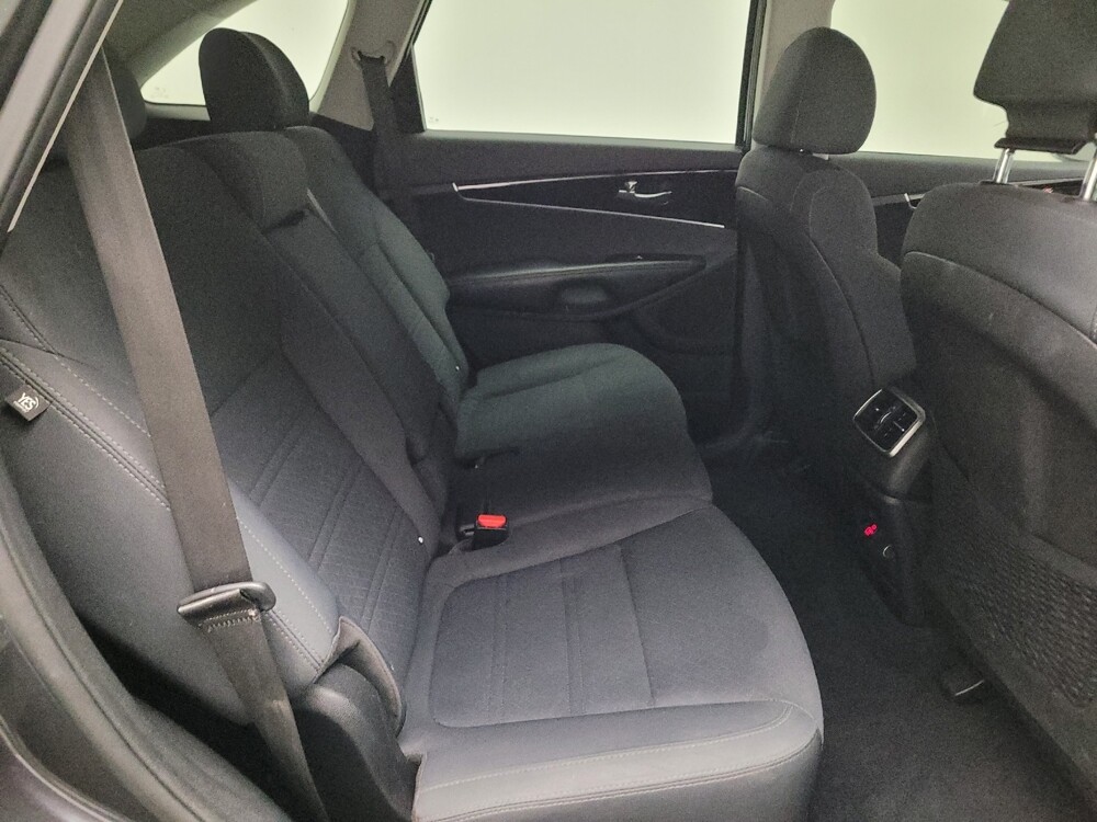 2019 Kia Sorento in Riverside, CA 92504 - 18114431 19