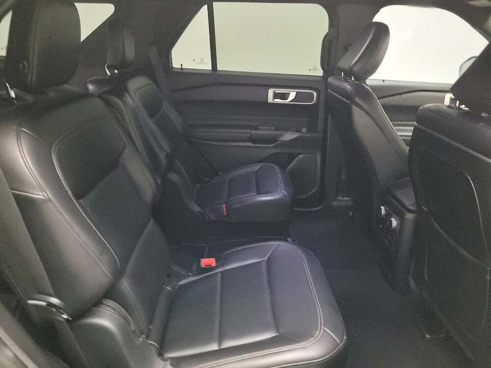 2020 Ford Explorer in Torrance, CA 90504 - 18114433 19