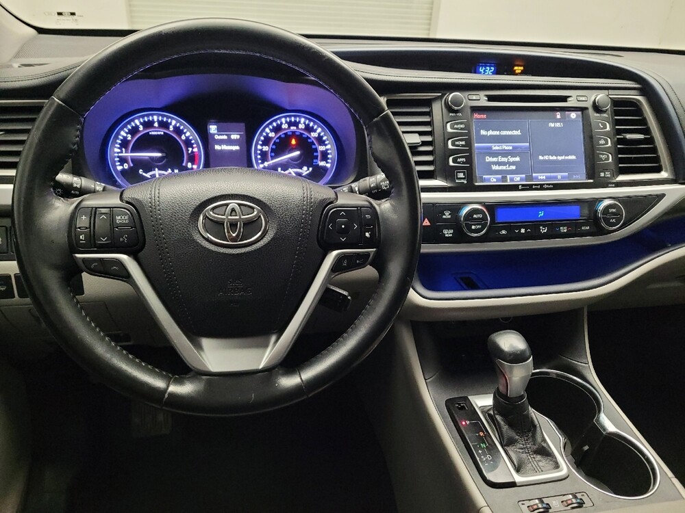 2018 Toyota Highlander in Torrance, CA 90504 - 18114434 22