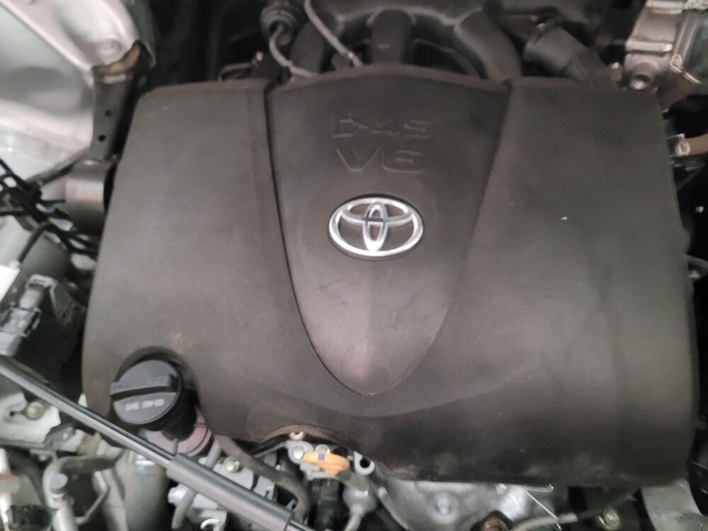 2018 Toyota Highlander in Torrance, CA 90504 - 18114434 30