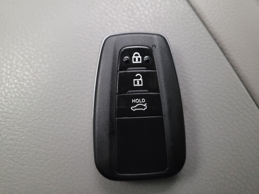 2018 Toyota Highlander in Torrance, CA 90504 - 18114434 32