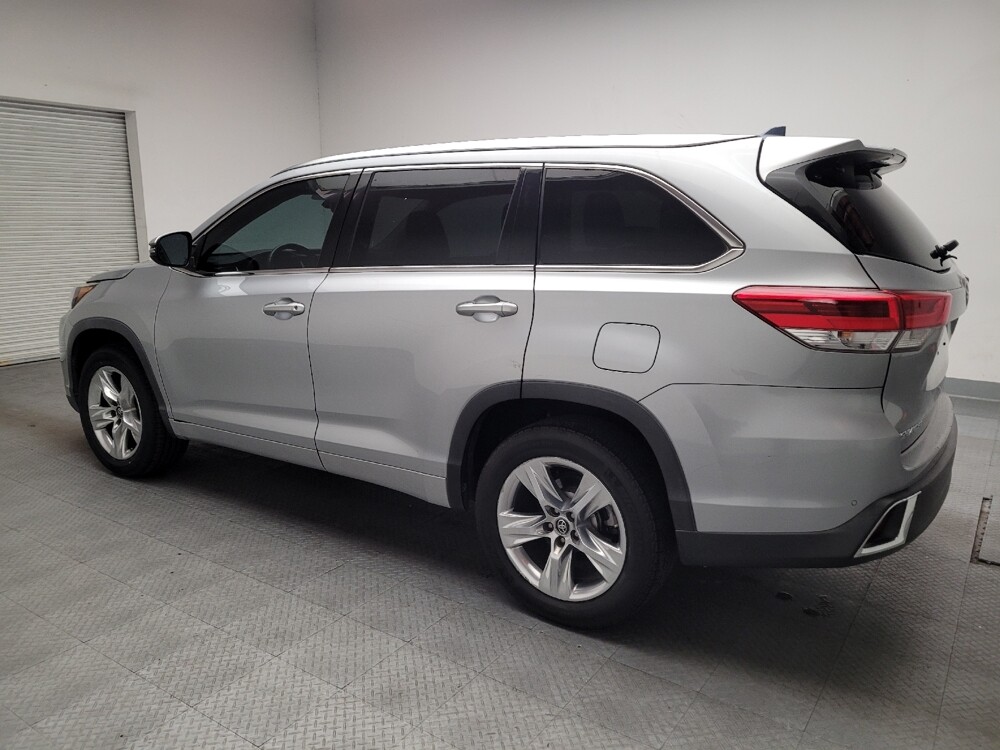 2018 Toyota Highlander in Torrance, CA 90504 - 18114434 3