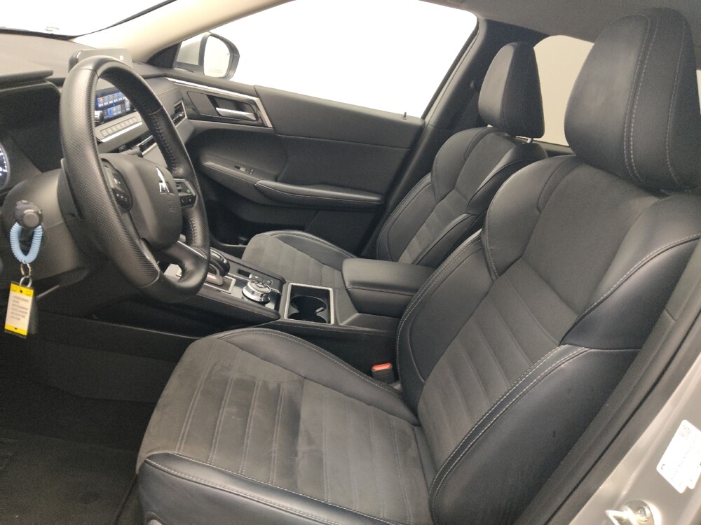 2024 Mitsubishi Outlander in Morrow, GA 30260 - 18114460 17