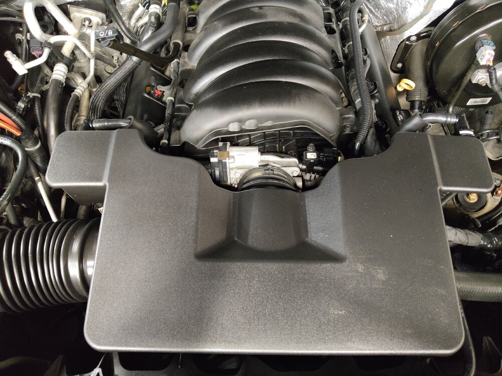 2018 Chevrolet Suburban in Arlington, TX 76011 - 18114481 30