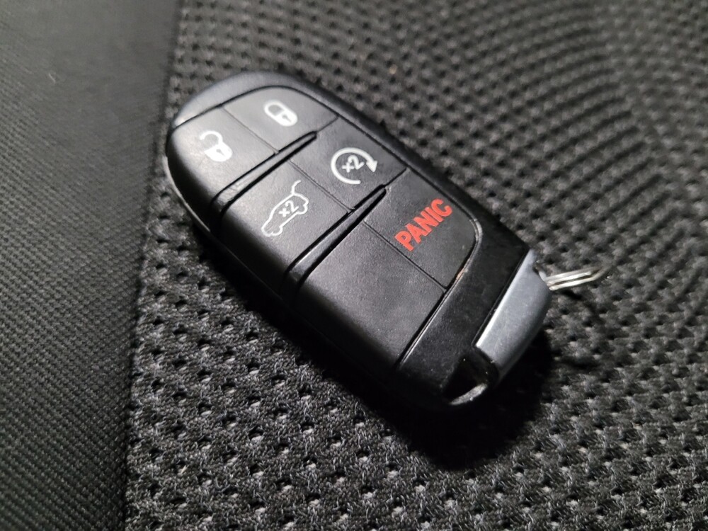 2016 Jeep Grand Cherokee in Chandler, AZ 85225 - 18114491 32