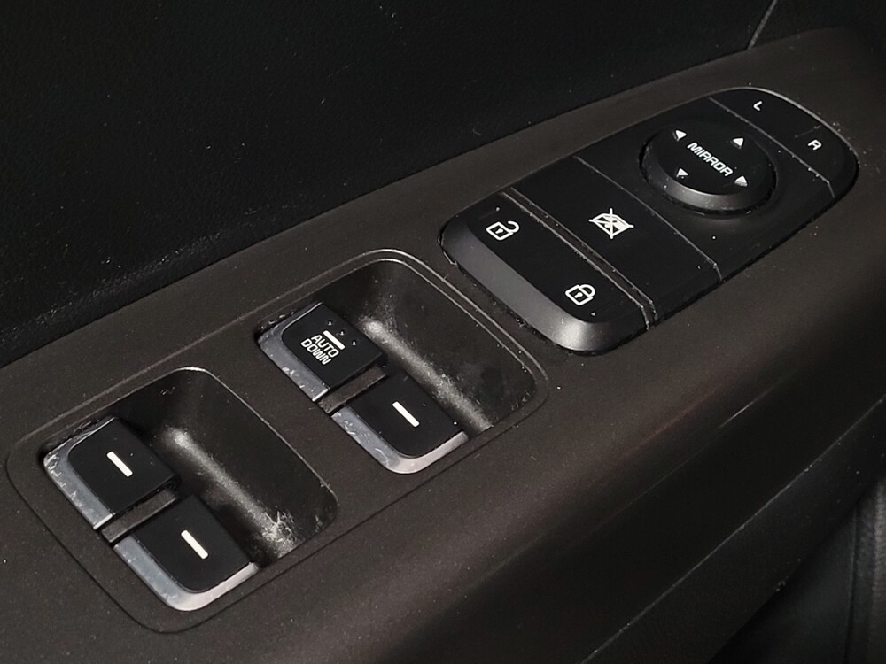 2019 Kia Sportage in Orlando, FL 32808 - 18114514 27