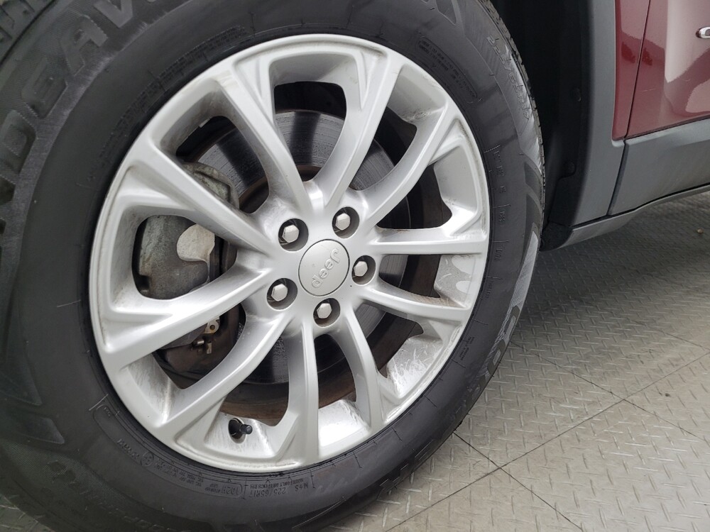 2019 Jeep Cherokee in Ocala, FL 34471 - 18114526 31