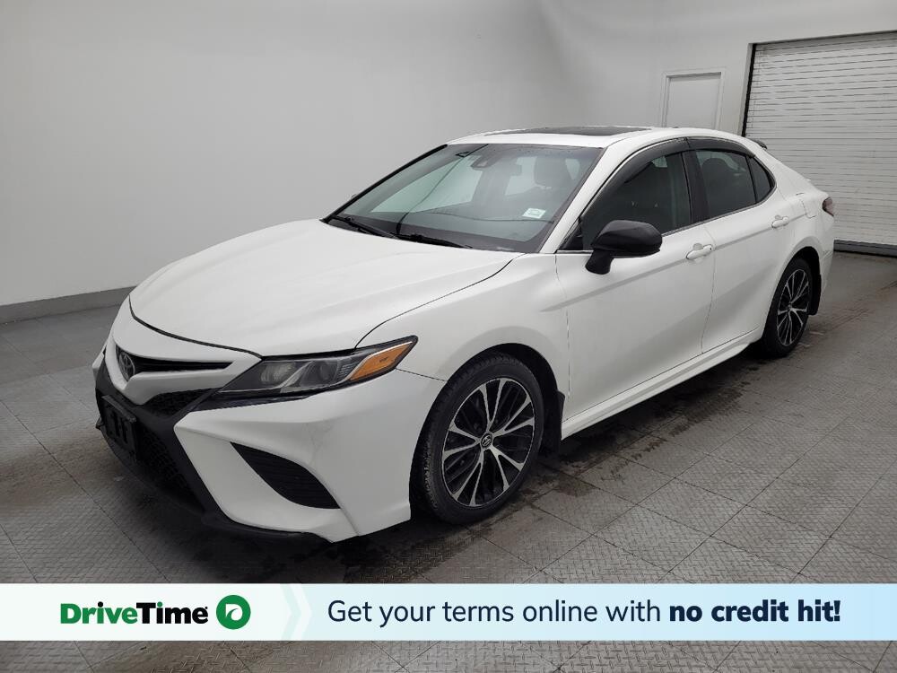 2018 Toyota Camry in Greenville, SC 29607 - 18114539