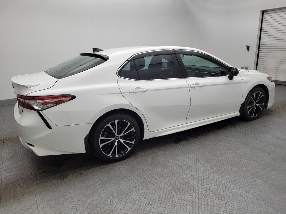 2018 Toyota Camry in Greenville, SC 29607 - 18114539 10